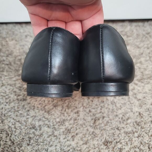 AVA & AIDEN Pointed Flats - Picture 11 of 12